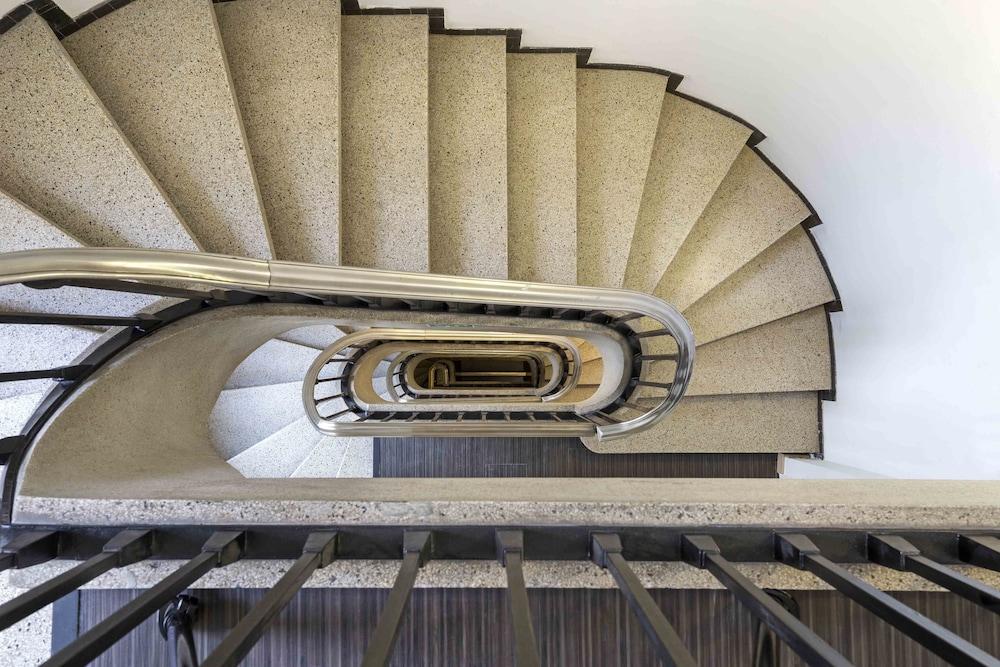 Hotel Argus By Happyculture Saint-Gilles Bagian luar foto