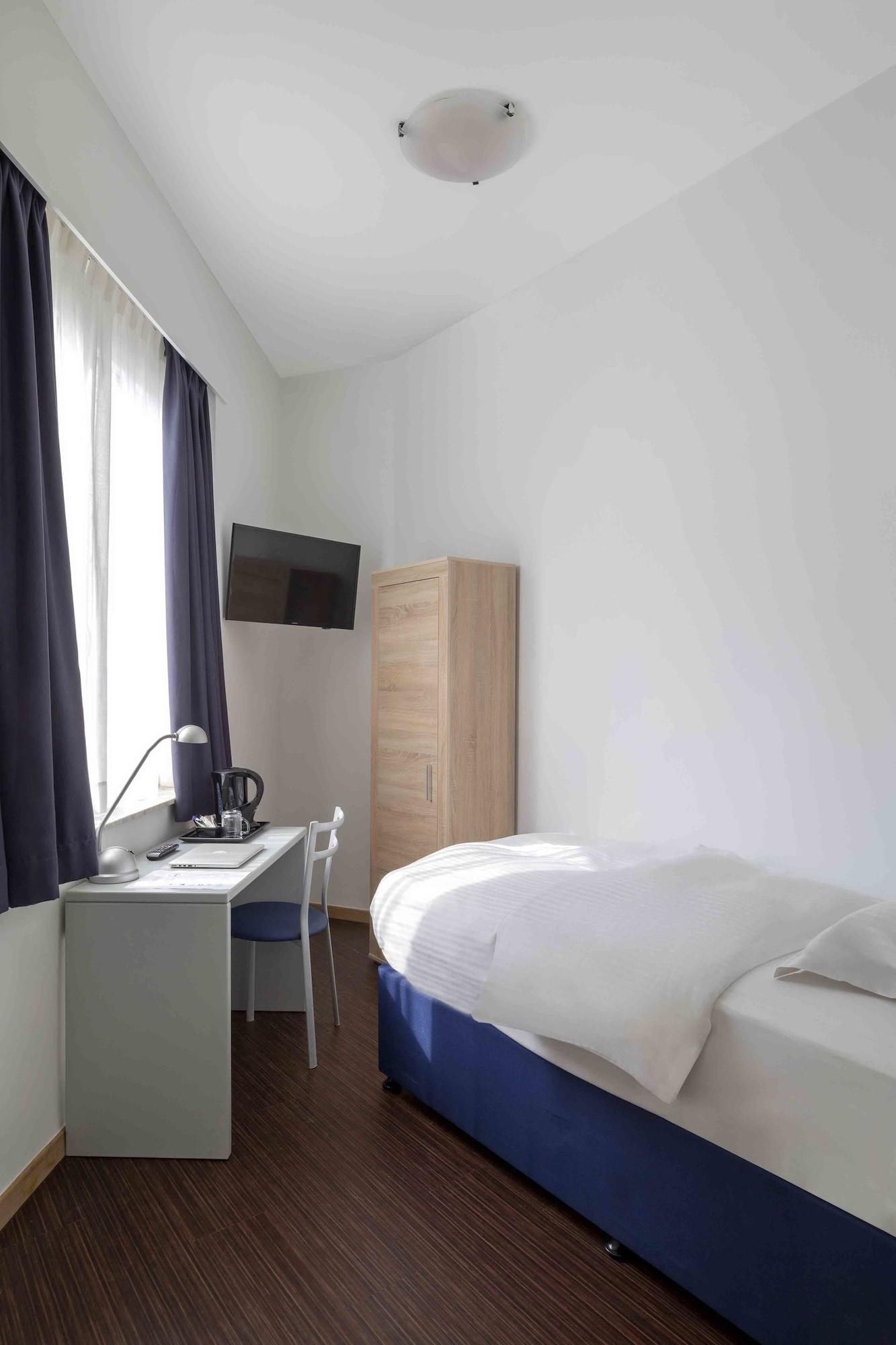 Hotel Argus By Happyculture Saint-Gilles Bagian luar foto