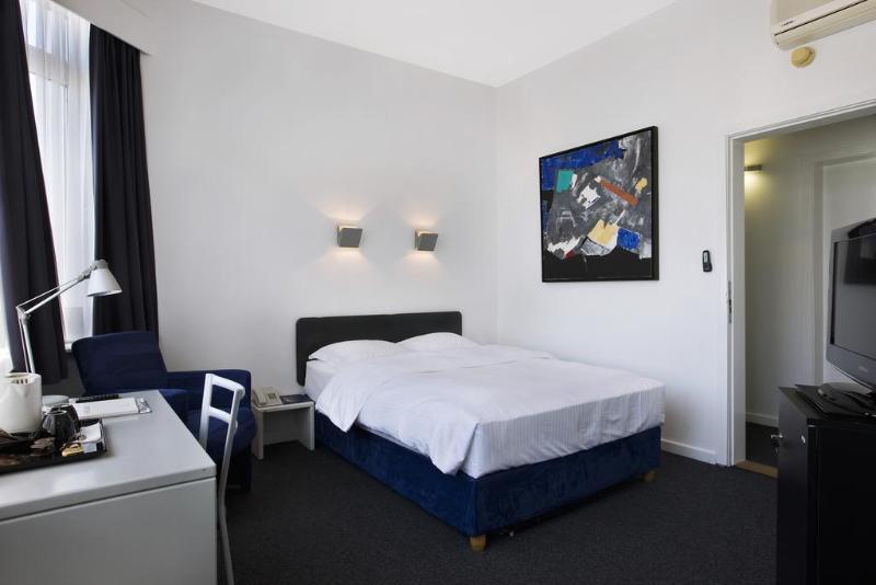 Hotel Argus By Happyculture Saint-Gilles Bagian luar foto