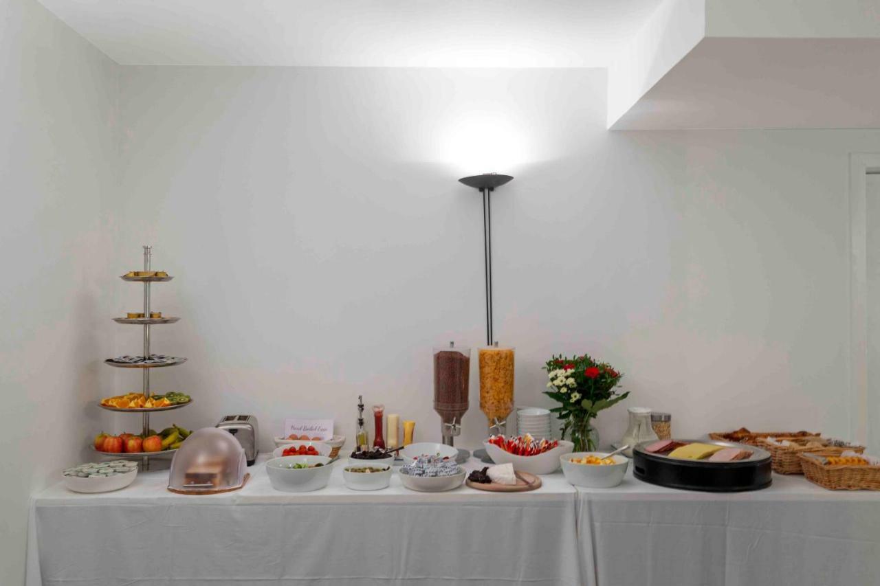 Hotel Argus By Happyculture Saint-Gilles Bagian luar foto